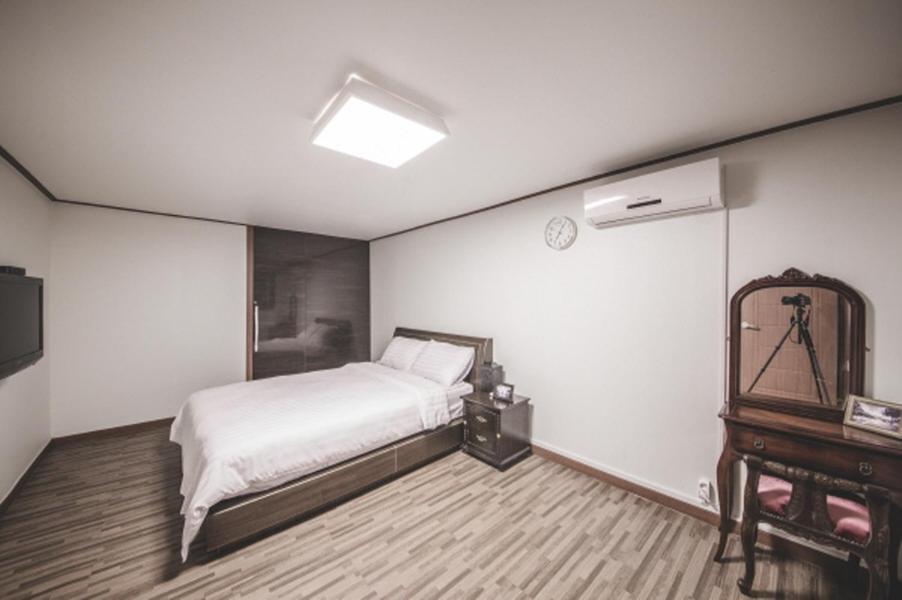 Sunyang Village Pension Jeju Extérieur photo