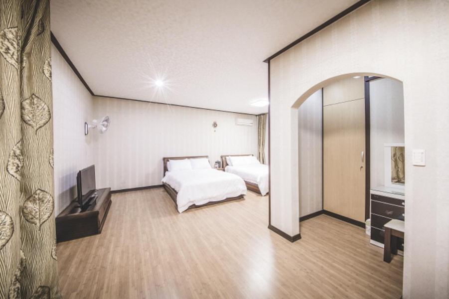 Sunyang Village Pension Jeju Extérieur photo