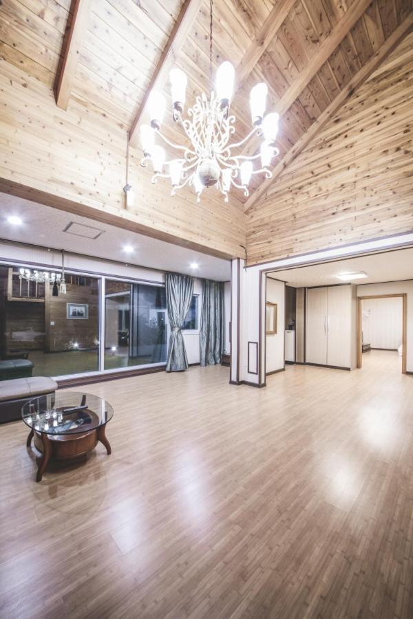 Sunyang Village Pension Jeju Extérieur photo