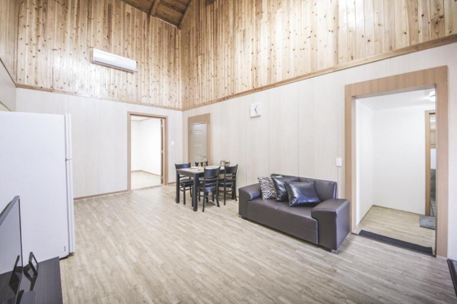 Sunyang Village Pension Jeju Extérieur photo