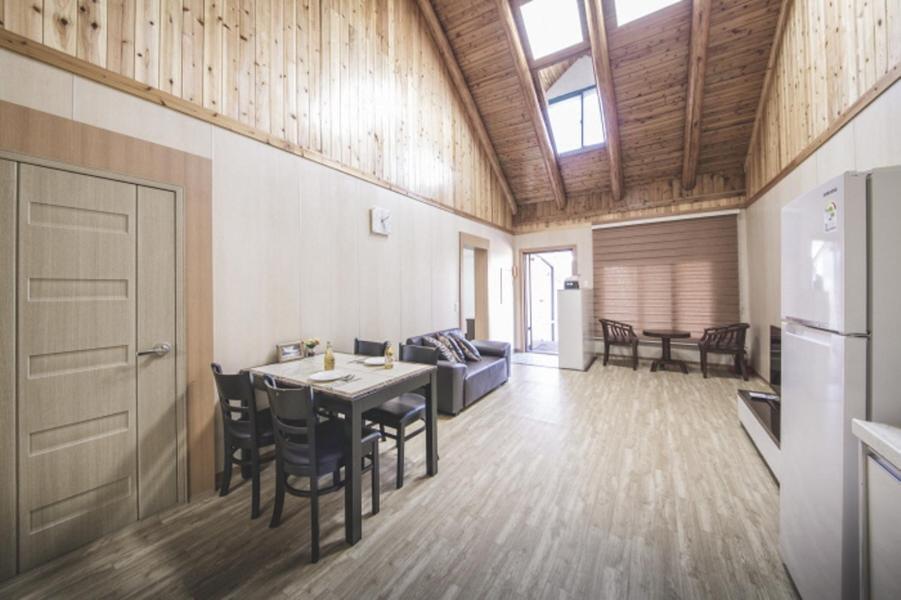 Sunyang Village Pension Jeju Extérieur photo